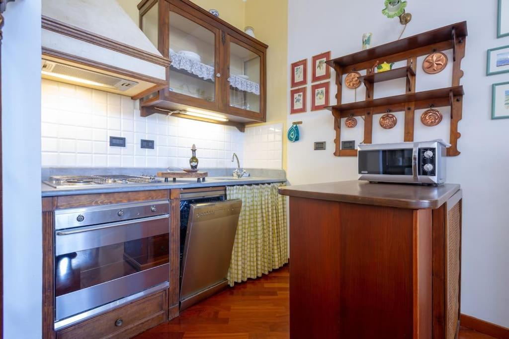 Apartamento Liberty Veranda W/ Pvt Parking & Garden. Tram Stop Florencia